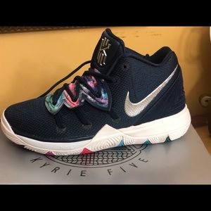 Boys' Little Kids' Nike Kyrie 5 Basketball Shoes